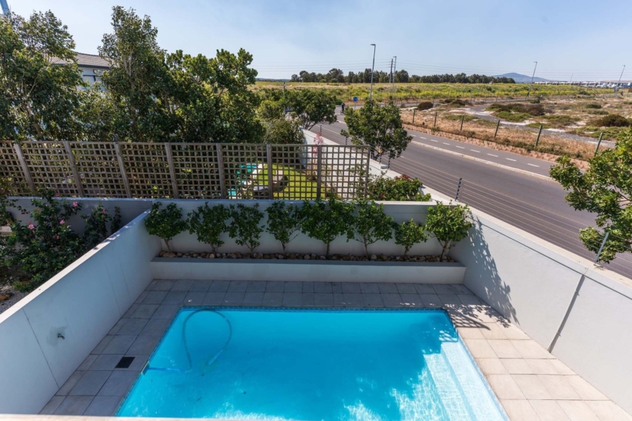 3 Bedroom Property for Sale in Sagewood Western Cape